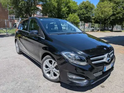 Usata Mercedes B180 Business 109 CV (80 kW) 2015 Nero Utilitaria
