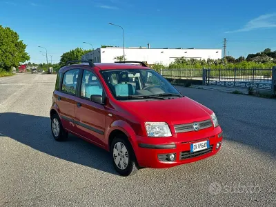 Usata Fiat Panda 60 CV (44 kW) 2004 Rosso Utilitaria