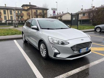 Usata Ford Focus Titanium 120 CV (88 kW) 2019 Argento Berlina