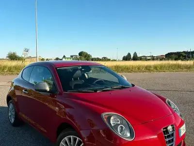 Usata Alfa Romeo MiTo Distinctive 77 CV (56 kW) 2016 Rosso Utilitaria