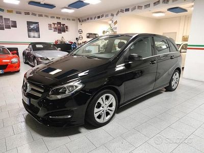 Nero Usata 2015 Mercedes B180 Monovolume | 13.490 € (Buon prezzo)