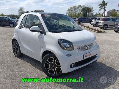 Begagnad Smart ForTwo Coupé Passion 71 HK (52 kW) 2018 Vit Sportkupé