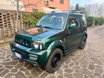 Usata Suzuki Jimny 85 CV (62 kW) 2010 Verde SUV