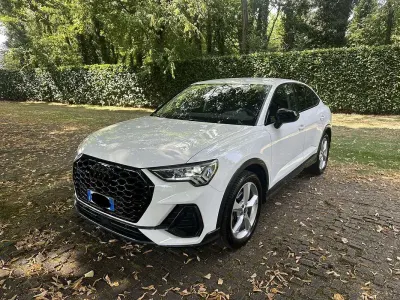 Usata Audi Q3 Sportback Ambiente 150 CV (110 kW) 2023 Bianco SUV