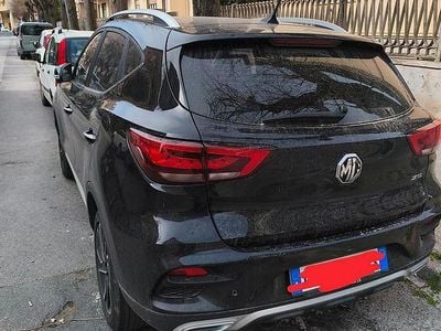 Usata MG ZS Luxury 106 CV (77 kW) 2023 Nero SUV