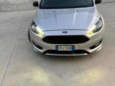 Usata Ford Focus ST-Line 120 CV (88 kW) 2018 Grigio Berlina
