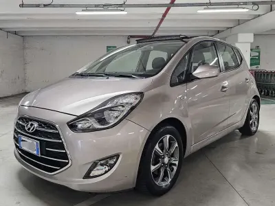 Usata Hyundai ix20 Comfort 90 CV (66 kW) 2017 Other Utilitaria