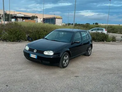 Usata VW Golf IV 110 CV (80 kW) 2000 Nero Berlina