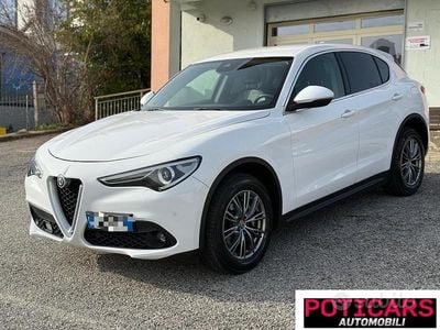 Usata Alfa Romeo Stelvio Executive 210 CV (154 kW) 2017 Bianco SUV
