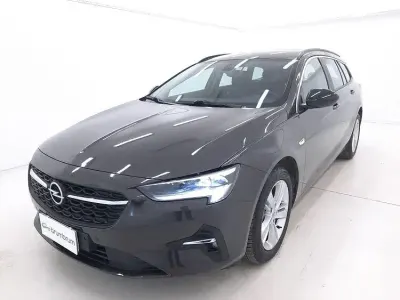 Usata Opel Insignia Business Elegance 174 CV (127 kW) 2021 Marrone Station wagon