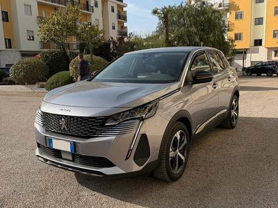 Usata Peugeot 3008 Allure 131 CV (96 kW) 2022 Argento SUV
