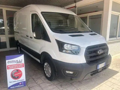 Usata Ford Transit 105 CV (77 kW) 2023 Bianco pastello Furgone