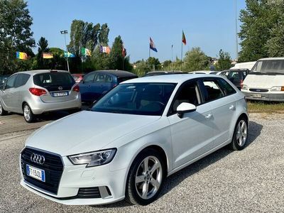 usata Audi A3 1.6 TDI KM CERTIFICATI, GARANZIA 1 ANNO COMPRESA NEL PREZZO