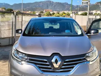 Usata Renault Espace 160 CV (117 kW) 2018 Grigio Monovolume