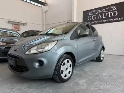 Usata Ford Ka Titanium 69 CV (50 kW) 2010 Grigio Utilitaria