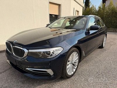 Usata BMW 530 Luxury Line 265 CV (194 kW) 2019 Blu Station wagon