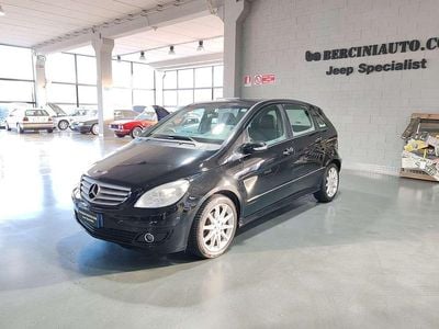 Usata Mercedes B180 109 CV (80 kW) 2007 Nero Monovolume