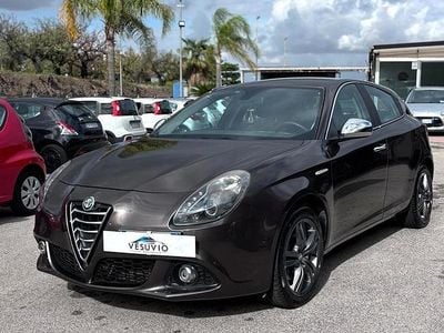 Usata Alfa Romeo Giulietta Exclusive 175 CV (128 kW) 2014 Marrone Utilitaria