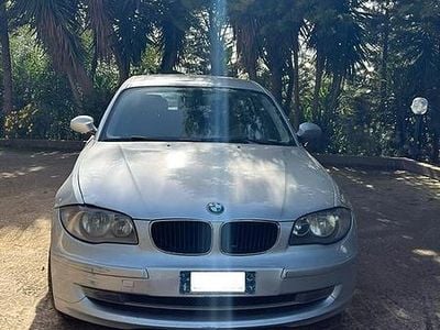 Usata BMW 118 143 CV (105 kW) 2007 Grigio Utilitaria