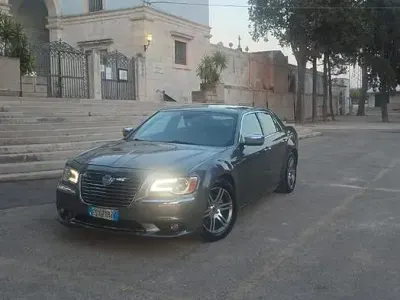 Usata Lancia Thema 190 CV (139 kW) 2013 Marrone Berlina