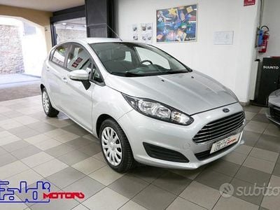 Begagnad Ford Fiesta Business Edition 80 HK (58 kW) 2013 Grå Halvkombi