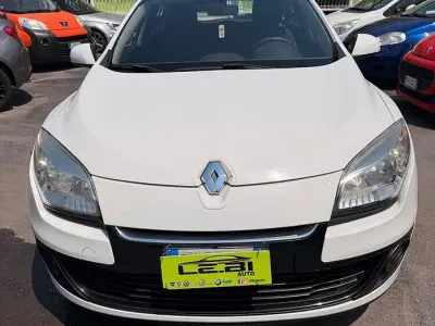 Usata Renault Mégane GrandTour 110 CV (80 kW) 2013 Bianco Station wagon
