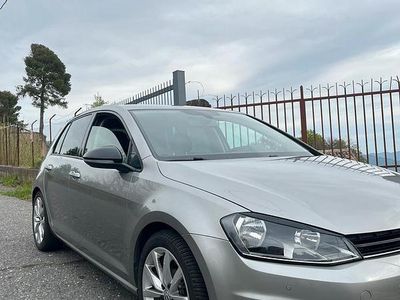 Käytetty VW Golf VII 150 HP (110 kW) 2014 Harmaa Sedan