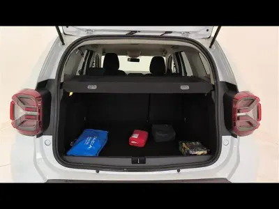 Usata Dacia Duster Journey 100 CV (73 kW) 2023 Bianco SUV