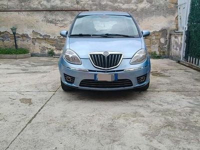 Usata Lancia Musa 90 CV (66 kW) 2011 Blu Monovolume