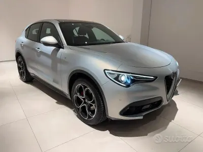 Second-hand Alfa Romeo Stelvio Ti 210 CP (154 kW) 2022 Gri SUV