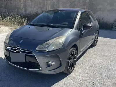 Usata DS Automobiles DS3 Sport Chic 112 CV (82 kW) 2010 Grigio Berlina
