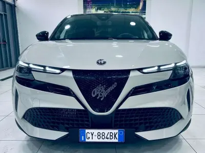 Usata Alfa Romeo GT Junior 136 CV (100 kW) 2025 Avorio galleria SUV