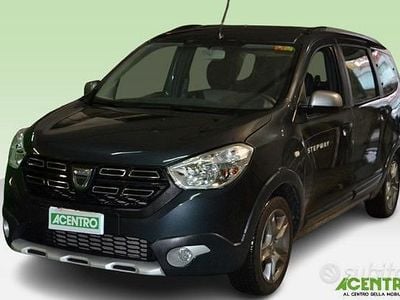 Usata Dacia Lodgy Comfort 116 CV (85 kW) 2021 Grigio Monovolume