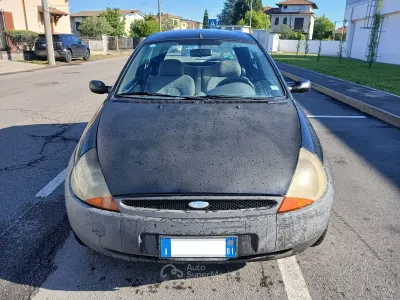 Usata Ford Ka 60 CV (44 kW) 2000 Nero Utilitaria
