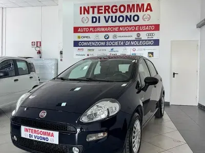 Usata Fiat Punto Street 95 CV (69 kW) 2018 Nero Utilitaria