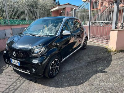 Usata Smart ForFour Passion 70 CV (51 kW) 2016 Nero Utilitaria