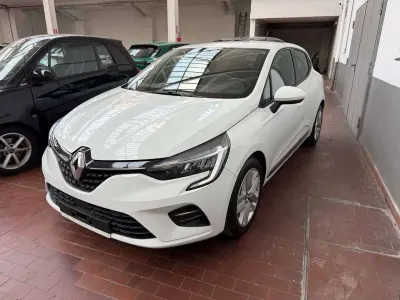 Usata Renault Clio V Zen 91 CV (66 kW) 2021 Other Berlina