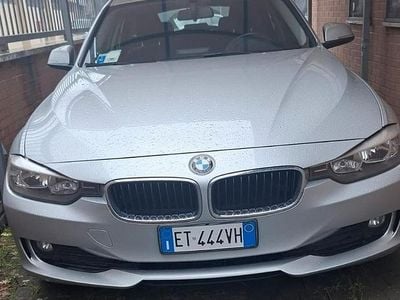 Usata BMW 318 Luxury Line 143 CV (105 kW) 2014 Grigio Station wagon