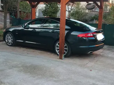 Usata Jaguar XF 238 CV (175 kW) 2009 Verde Berlina
