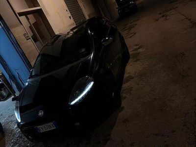 Usata Fiat Grande Punto 75 CV (55 kW) 2014 Nero Utilitaria