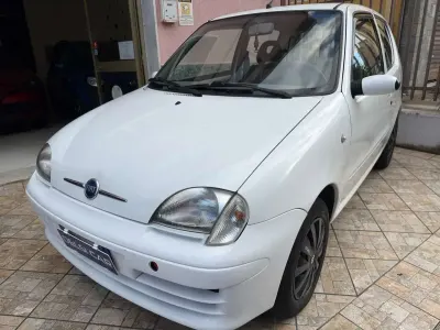 Usata Fiat 600 Anniversary 54 CV (39 kW) 2007 Bianco Utilitaria