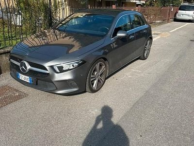 Usata Mercedes A220 194 CV (142 kW) 2019 Grigio Berlina