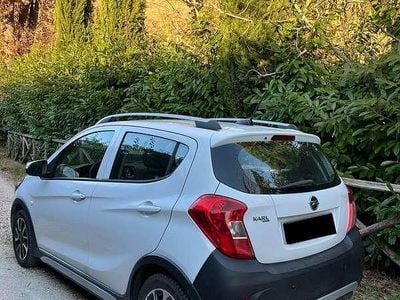 Usata Opel Karl Rocks 73 CV (53 kW) 2018 Bianco Utilitaria