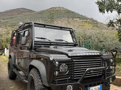 Usado Land Rover Defender 68 CV (50 kW) 2006 Negro SUV