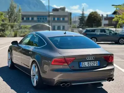 Usata Audi A7 S-Line 204 CV (150 kW) 2012 Marrone Utilitaria