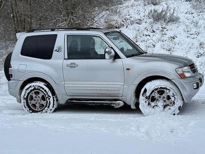 Usata Mitsubishi Pajero 160 CV (117 kW) 2004 Grigio SUV