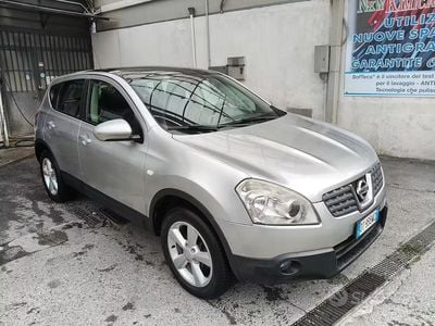 Usata Nissan Qashqai Tekna 106 CV (77 kW) 2009 Grigio SUV