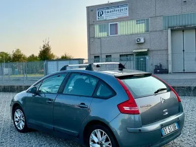 Usata Citroën C4 VTR Sport 90 CV (66 kW) 2009 Grigio Berlina