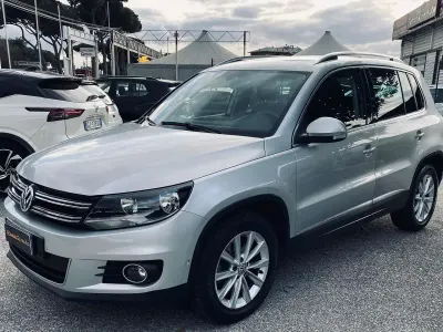 Usata VW Tiguan Sportline 140 CV (102 kW) 2012 Argento SUV