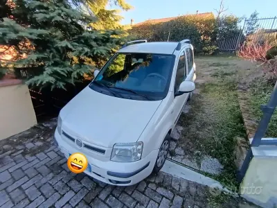 Usata Fiat Panda Climbing 69 CV (50 kW) 2011 Bianco Utilitaria